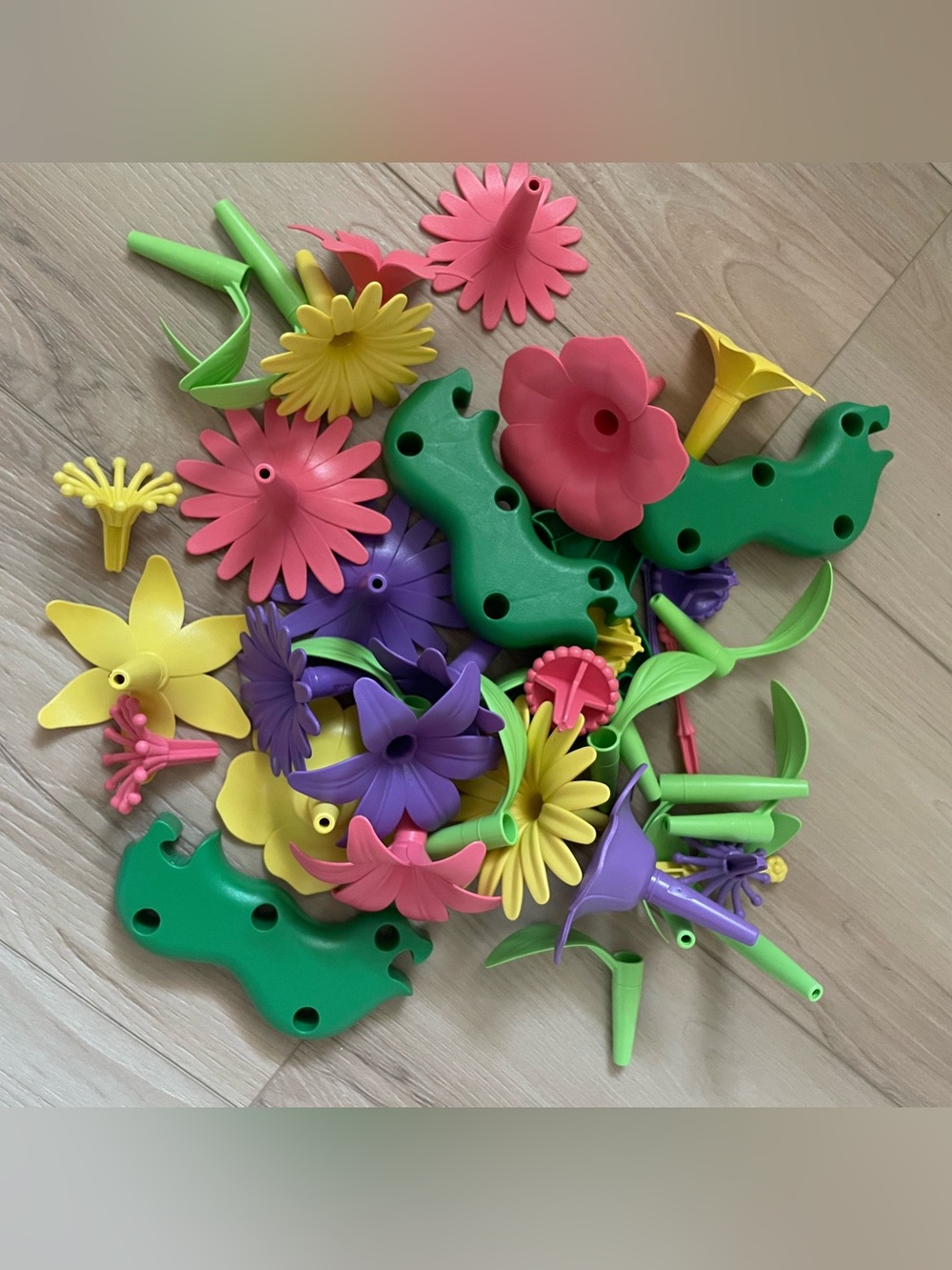 Green Toys Flower Building Set